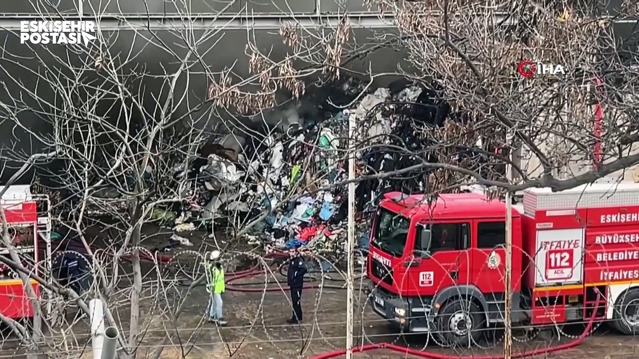 Eskişehir'de çimento fabrikası deposunda korkutan yangın
