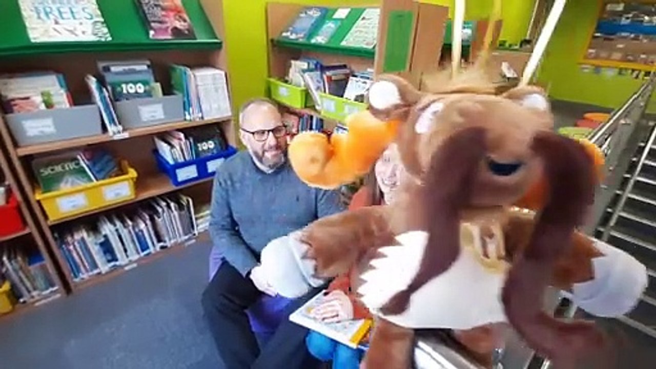 New library opens at Hob Hill school, Rugeley. - video Dailymotion