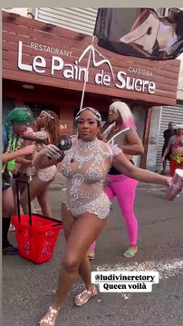 Après la fin de C8, Kelly Vedovelli retrouve une autre figure de Touche pas à mon poste à l'autre bout du monde.