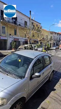 Due auto a fuoco, paura a Cava de' Tirreni