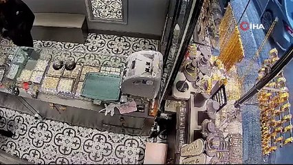 Balıkesir’de Silahlı Soygun Girişimi! Şüpheli Kaçarken İlginç Bir Detay Yakalandı