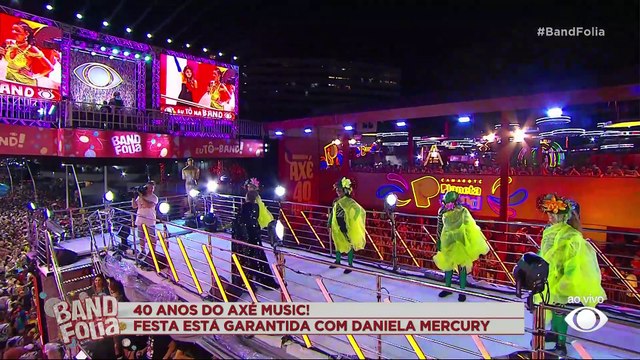 Daniela Mercury e Pâmela Lucciola cantam juntas 'O canto da cidade' em Salvador | Band Folia 2025