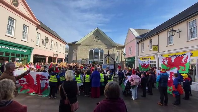 Brecon schools sing Welsh National Anthem for St David's Day