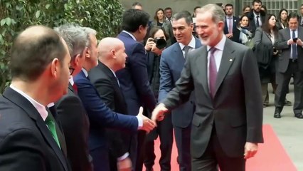 El rey preside la inauguración del MWC acompañado de Pedro Sánchez