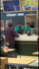 马来西亚餐厅争执：顾客只会英语被员工怒斥要讲马来话🇲🇾