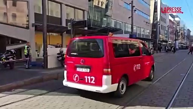 Auto sulla folla a Mannheim, la polizia pattuglia le strade