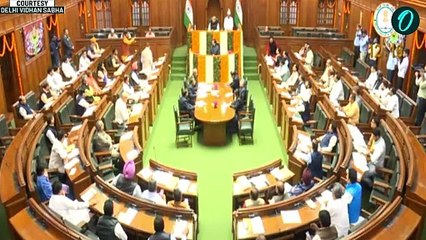 Delhi Vidhansabha Hungama: AAP विधायकों लाल हुए Mohan Singh Bist,गुस्से में क्या बोले | वनइंडिया