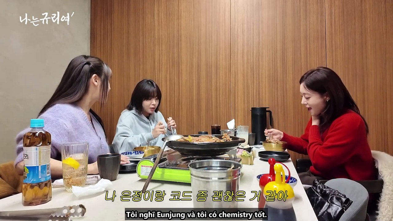 Gyuri Kara gặp mặt Yubin Wonder Girl và Eunjung T-ara