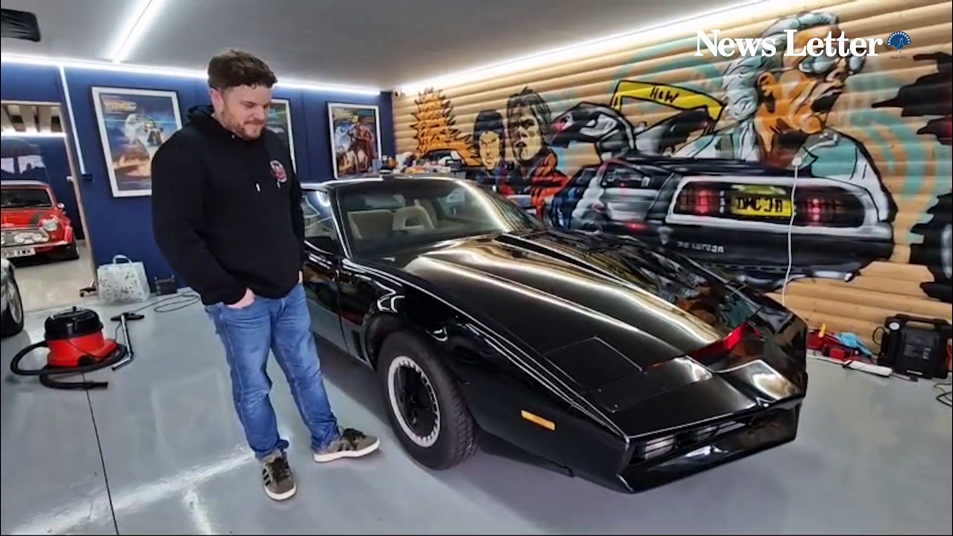 Knight Rider fan Davy snaps up replica of 1980s icon KITT which