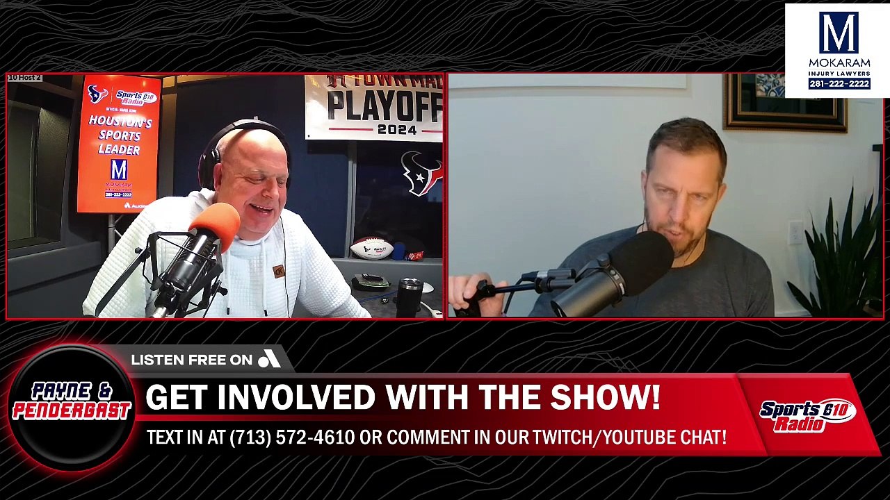 Jose Altuve gets action in left field at Astros spring training