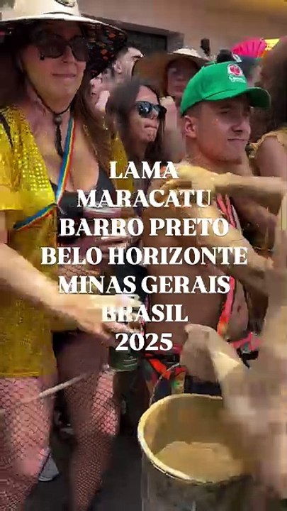 Bloco Unidos do Barro Preto faz desfile em Belo Horizonte, Minas Gerais