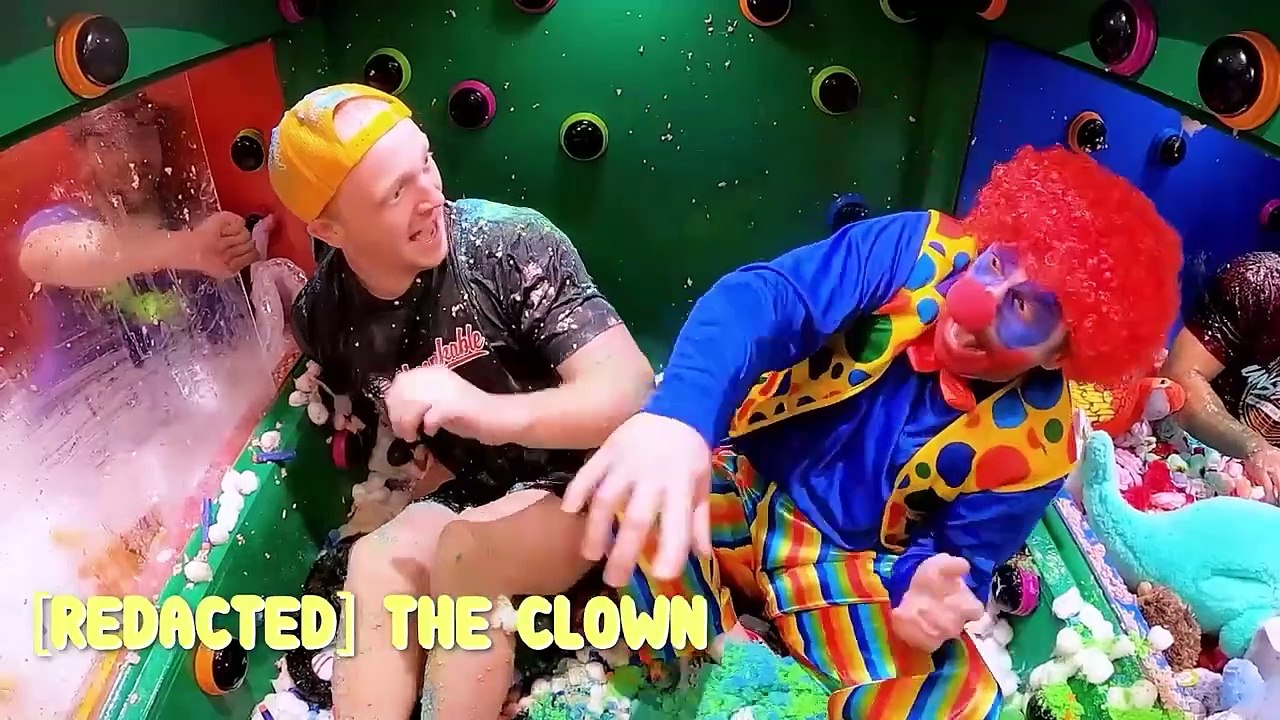 LAST To LEAVE 100 Buttons But Only ONE Escapes! - video Dailymotion