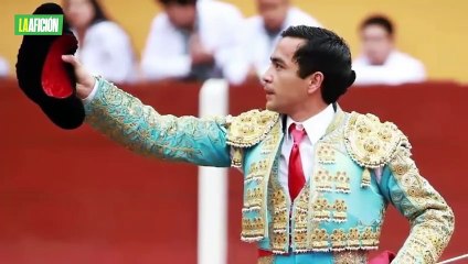 Emilio Macías sufre 'escalofriante' cornada al intentar la estocada final en Tlaxcala