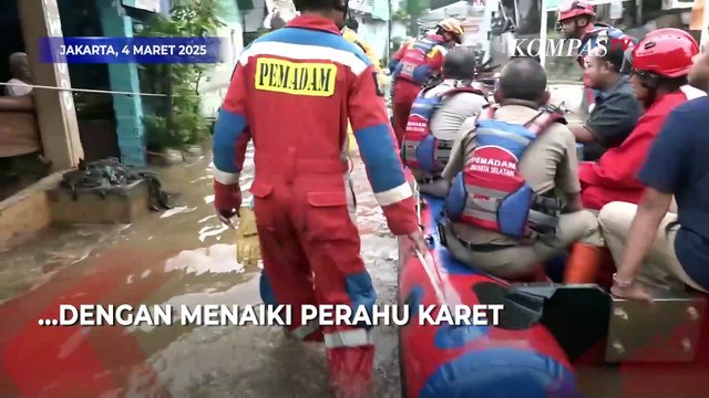 Naik Perahu Karet, Wagub Jakarta Rano Karno Tinjau Banjir di Lebak Bulus
