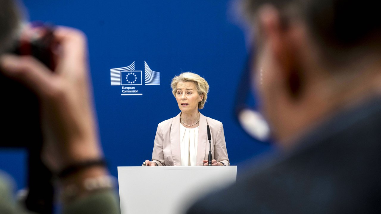 Von der Leyen kommt der Autoindustrie bei CO2-Vorgaben entgegen