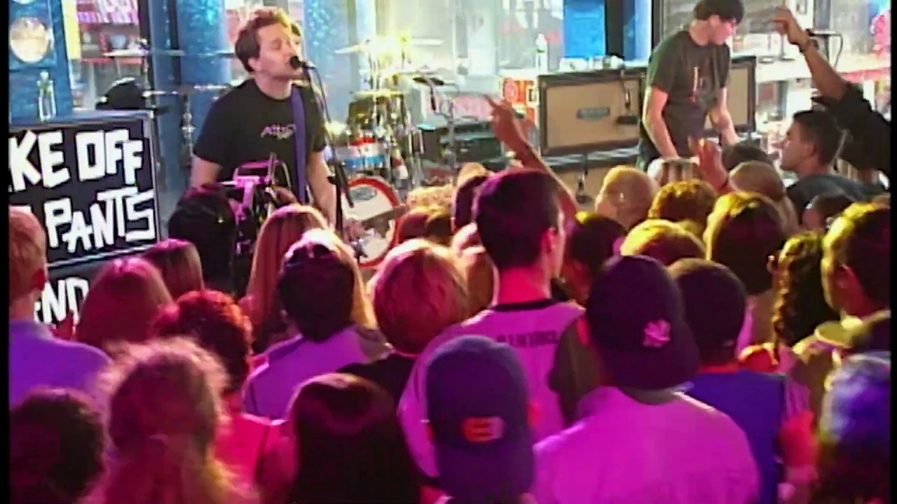 blink-182 - The Rock Show (MTV Total Request Live)