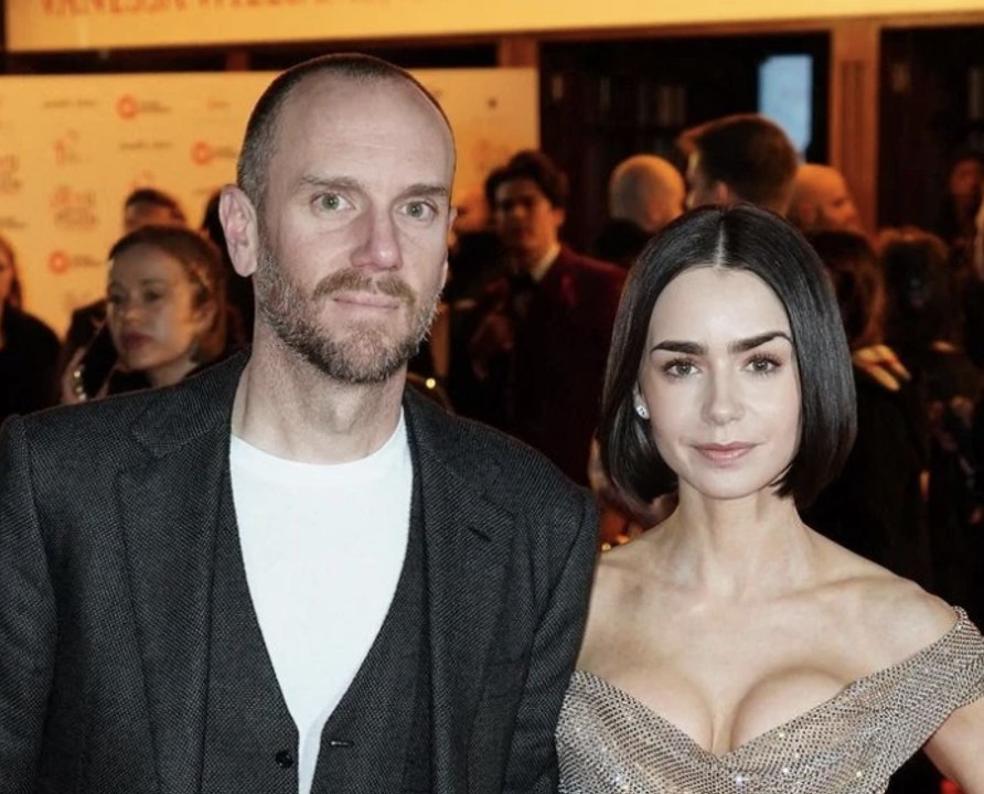 Lily Collins partage quelques clichés de famille à la plage avec son compagnon et sa fille Tove