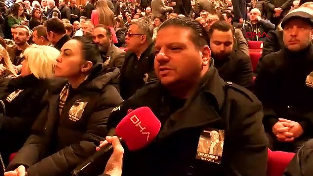 Usta sanatçı Edip Akbayram'a gözyaşlarıyla veda