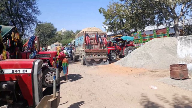 अवैध खनन पर कार्रवाई: 16 ट्रैक्टर -ट्रॉली व एक जेसीबी जप्त