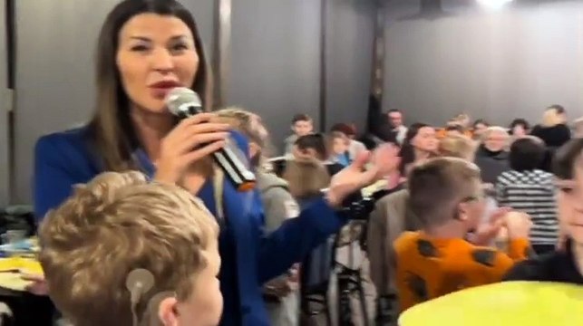 L'Italia pi? buona: Claudia Conte per i bambini ucraini