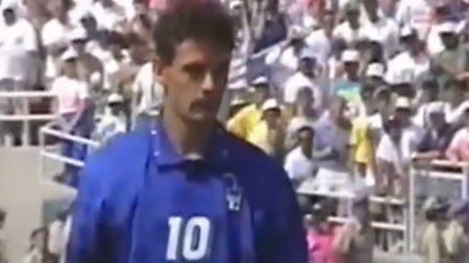 Usa '94: Baggio sbaglia il rigore, Pizzul lo commenta così
