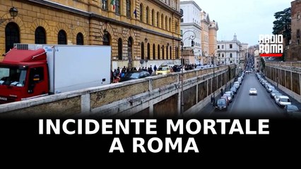 Incidente mortale a Roma, auto contro semaforo