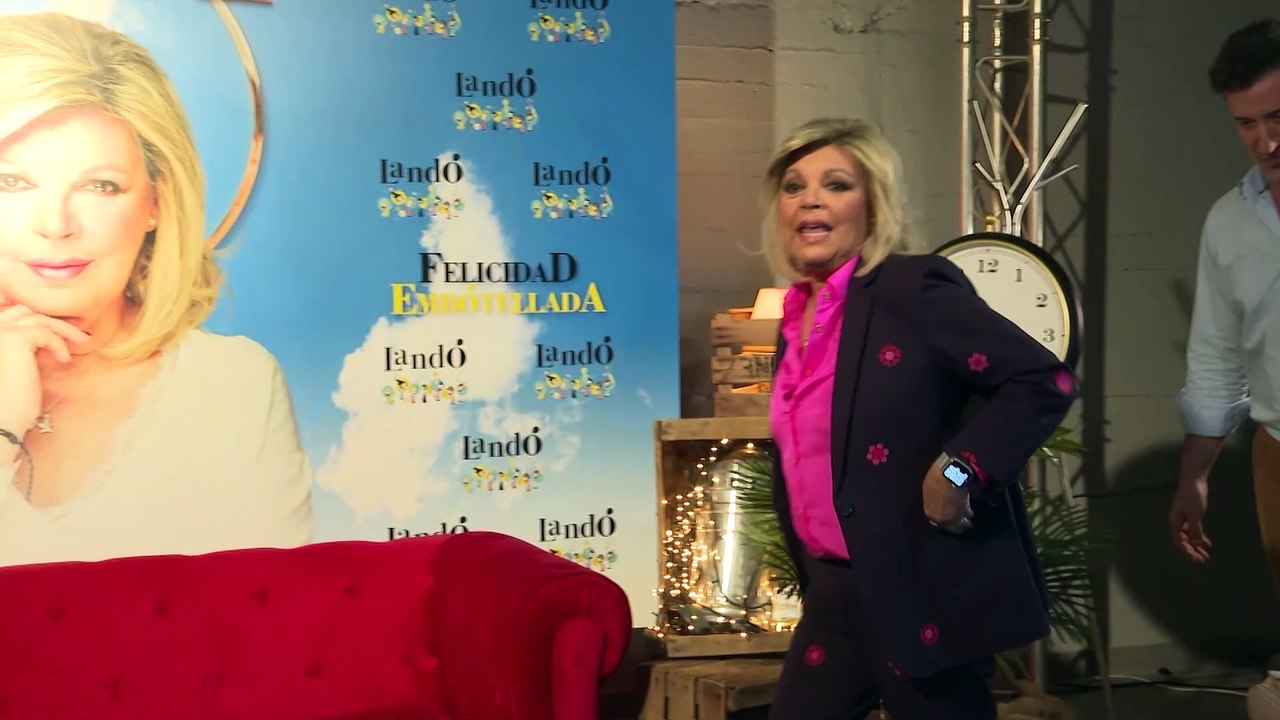 Alejandra Rubio, beso y sonrisas tras el fichaje bomba de Terelu Campos por 'Supervivientes'