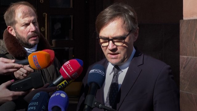 Suspension de l'aide américaine à l'Ukraine : une « situation très grave », selon la Pologne