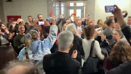 Halk TV 'bilirkişi' davası: Mahkemeden tüm gazetecilere beraat kararı