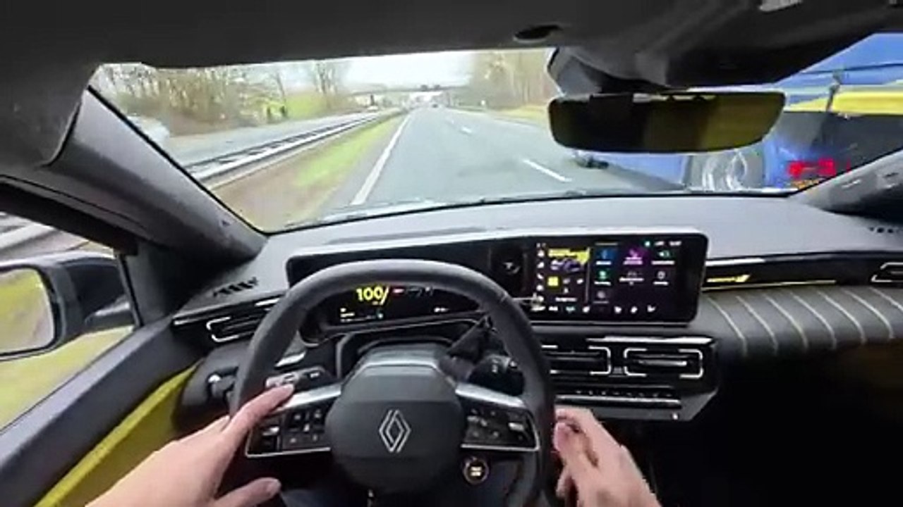 NEW 2025 Renault 5 E-Tech Electric (150HP)  Comfort 52kWh  POV Drive Interior Exterior  Iconic R5