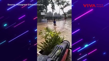 Ratusan Motor Terendam di Sekitar Banjir Stasiun Bekasi
