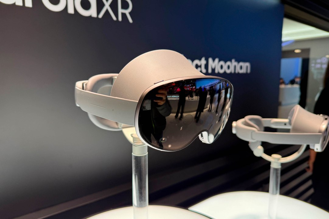 Samsung XR