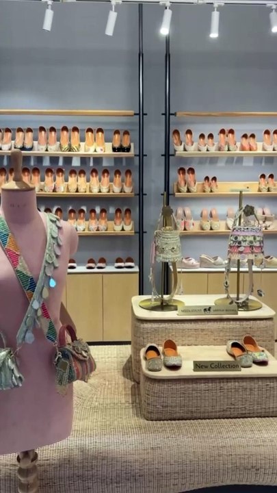 Needledust Store – Explore Exquisite Bridal Juttis
