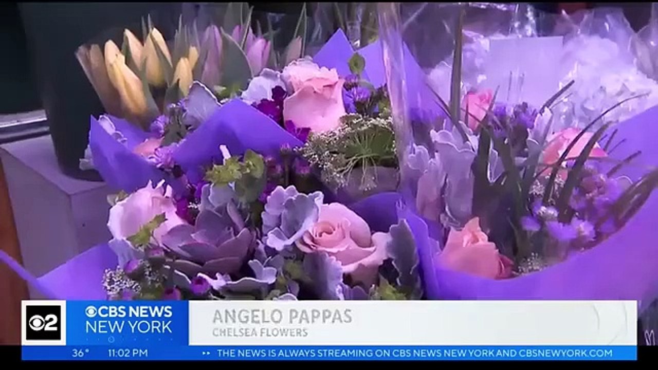 Canada responds to impending Trump tariffs with its own on the U.S(360P)