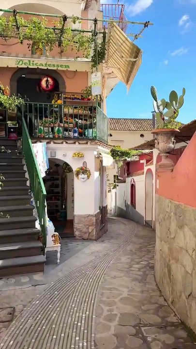 LES PLUS BELLES falaises de Positano