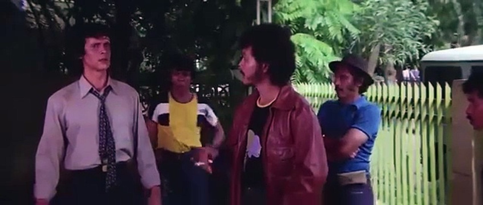 Membakar Matahari (1981)-