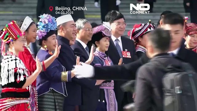 الصين تفتتح الدورة السنوية لأعلى هيئة استشارية سياسية بحضور شي جينبينغ