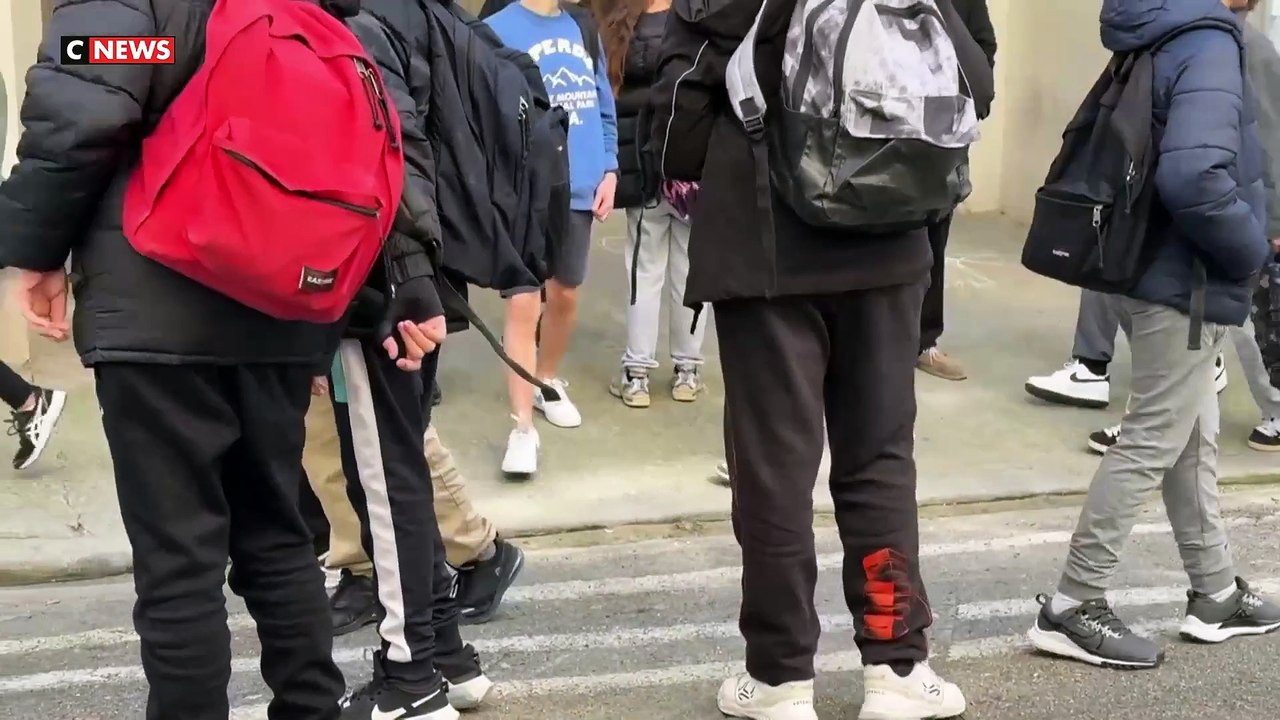 Nîmes : un adolescent poignardé devant son collège