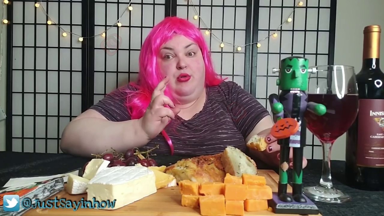 Foodie Beauty Fakes S For Attention Takes Candy From A Anna Girl Makes Fun Of Other She's Malevolent