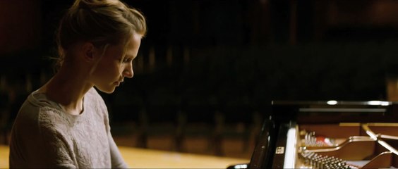 Cuatro manos | movie | 2017 | Official Trailer