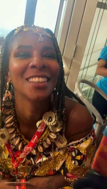 EXCLUSIVO: Rita Batista é flagrada com bonitão no Carnaval de Salvador e revela ao BNews: “Meu namorado”