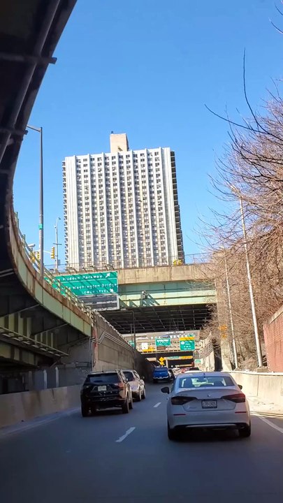 Trans-manhattan expressway