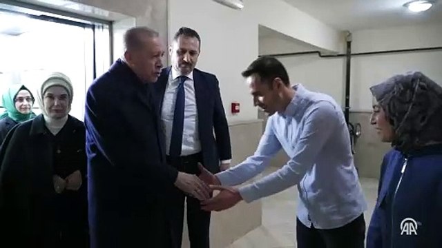 Cumhurbaşkanı Erdoğan, Fidan ailesinin iftar sofrasına konuk oldu