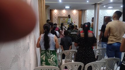 As crianças do templo de adoração