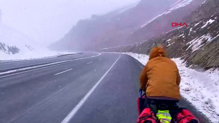 Van'da tipiye yakalanan Fransız çift, Güzeldere Geçidi'nde tünele sığındı