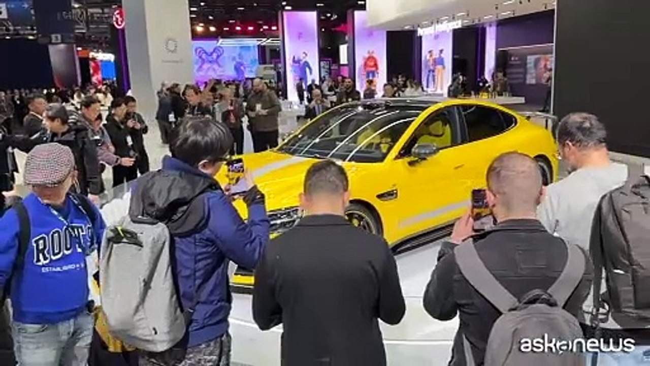 MWC, elettrica, berlina e super performante: Xiaomi SU7 Ultra