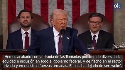 Trump celebra que  "Estados Unidos ya no es 'woke' " y promete acabar con el  "nuevo fraude verde "