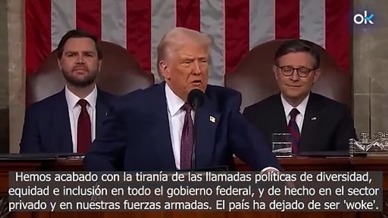 Trump celebra que  "Estados Unidos ya no es 'woke' " y promete acabar con el  "nuevo fraude verde "