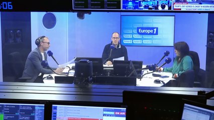 «La situation internationale lui redonne naturellement la main» : Emmanuel Macron évite à tout prix un référendum