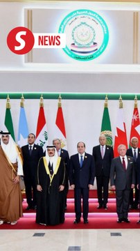Arab summit adopts Egypt's Gaza reconstruction plan
